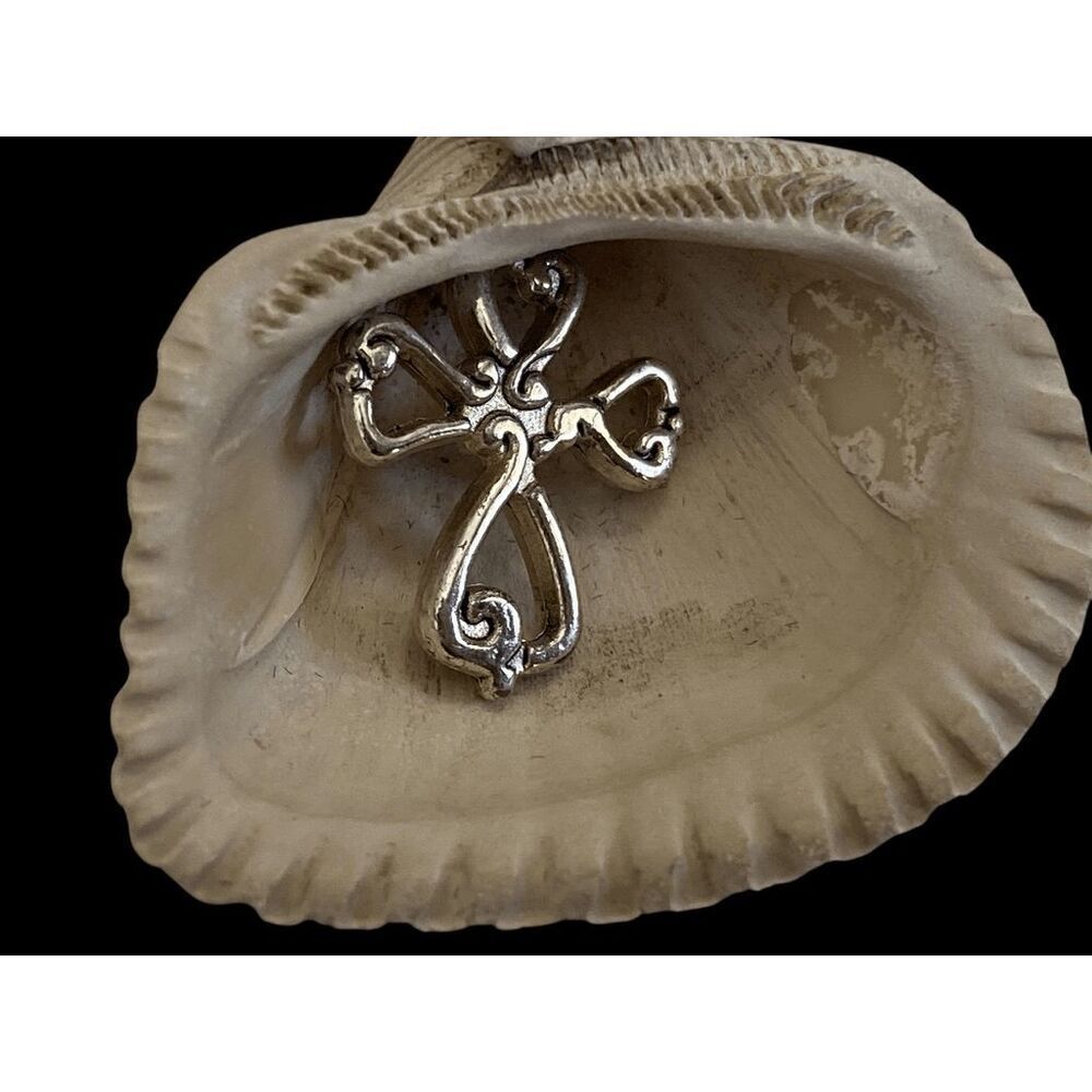 Handmade Natural Shell‎ Pendant with Silver Cross - Picture 2 of 3